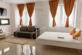 Studio Ambiance , Mamaia